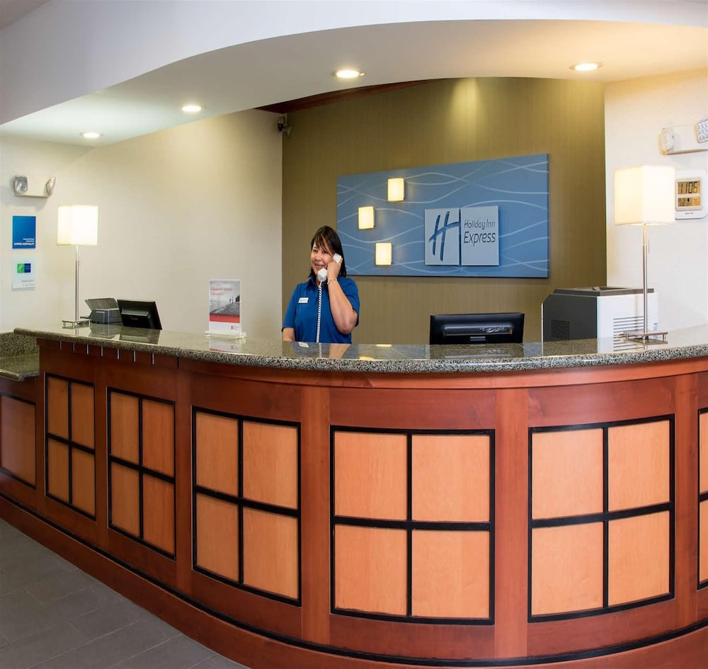 Holiday Inn Express Hotel And Suites Danville 3/43