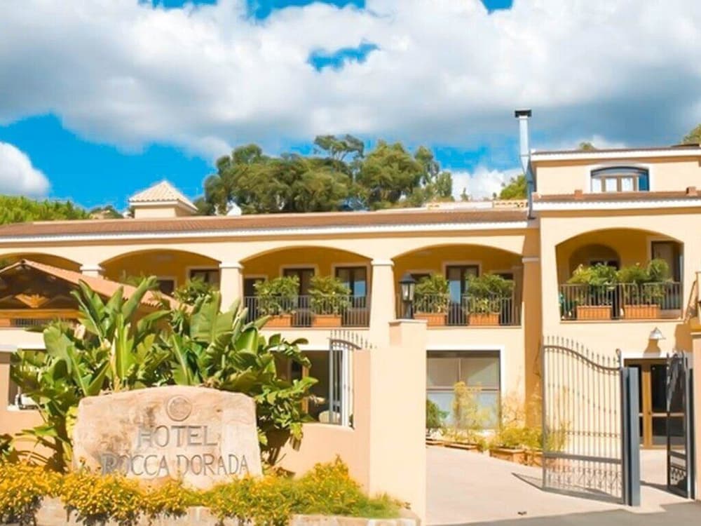 Hotel Rocca Dorada 2/41
