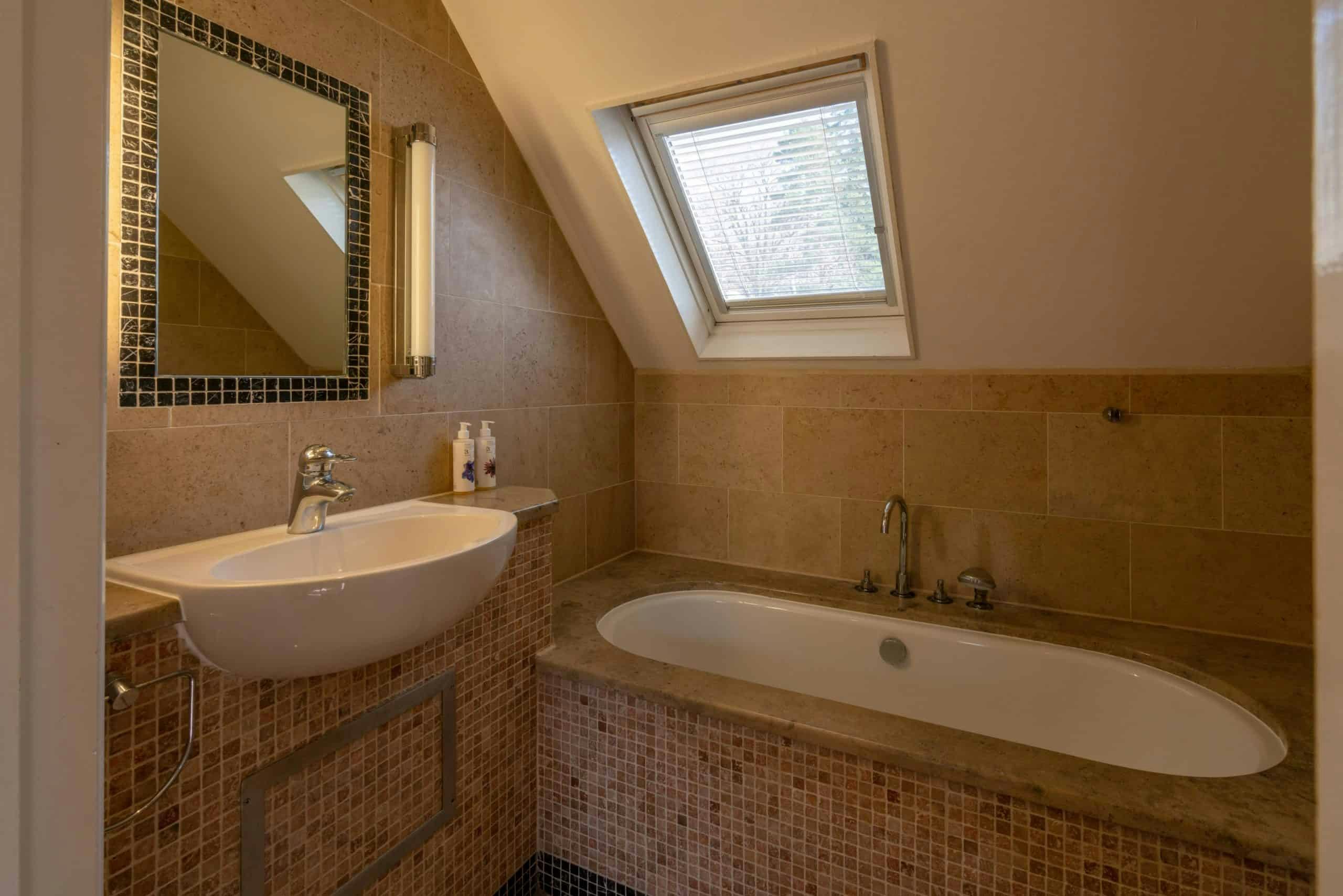 High Corner Inn 6/10