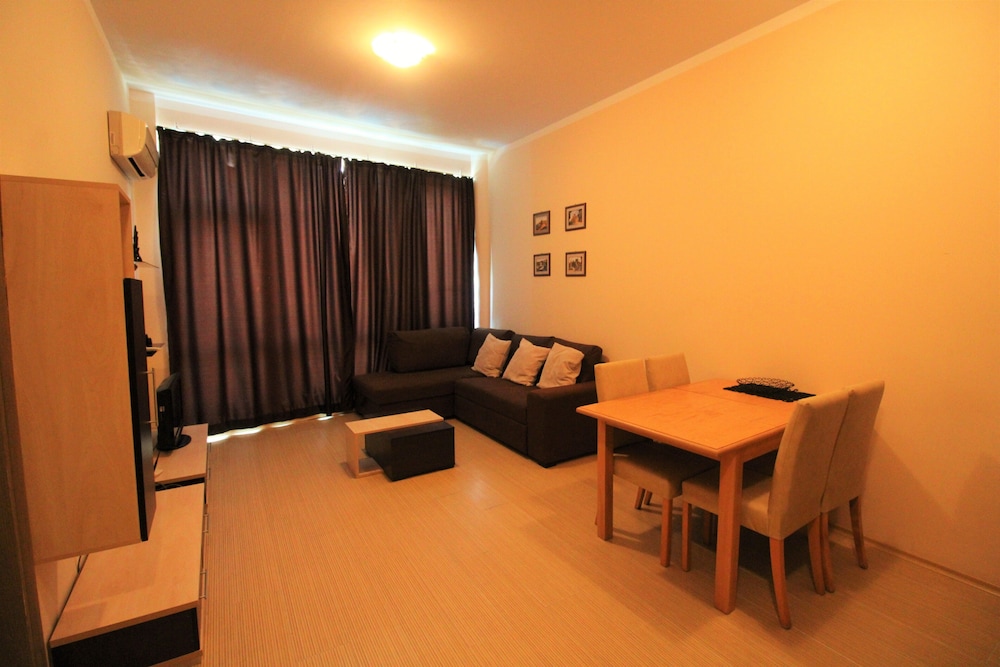 Menada Sunny Beach Plaza Apartments 31/50