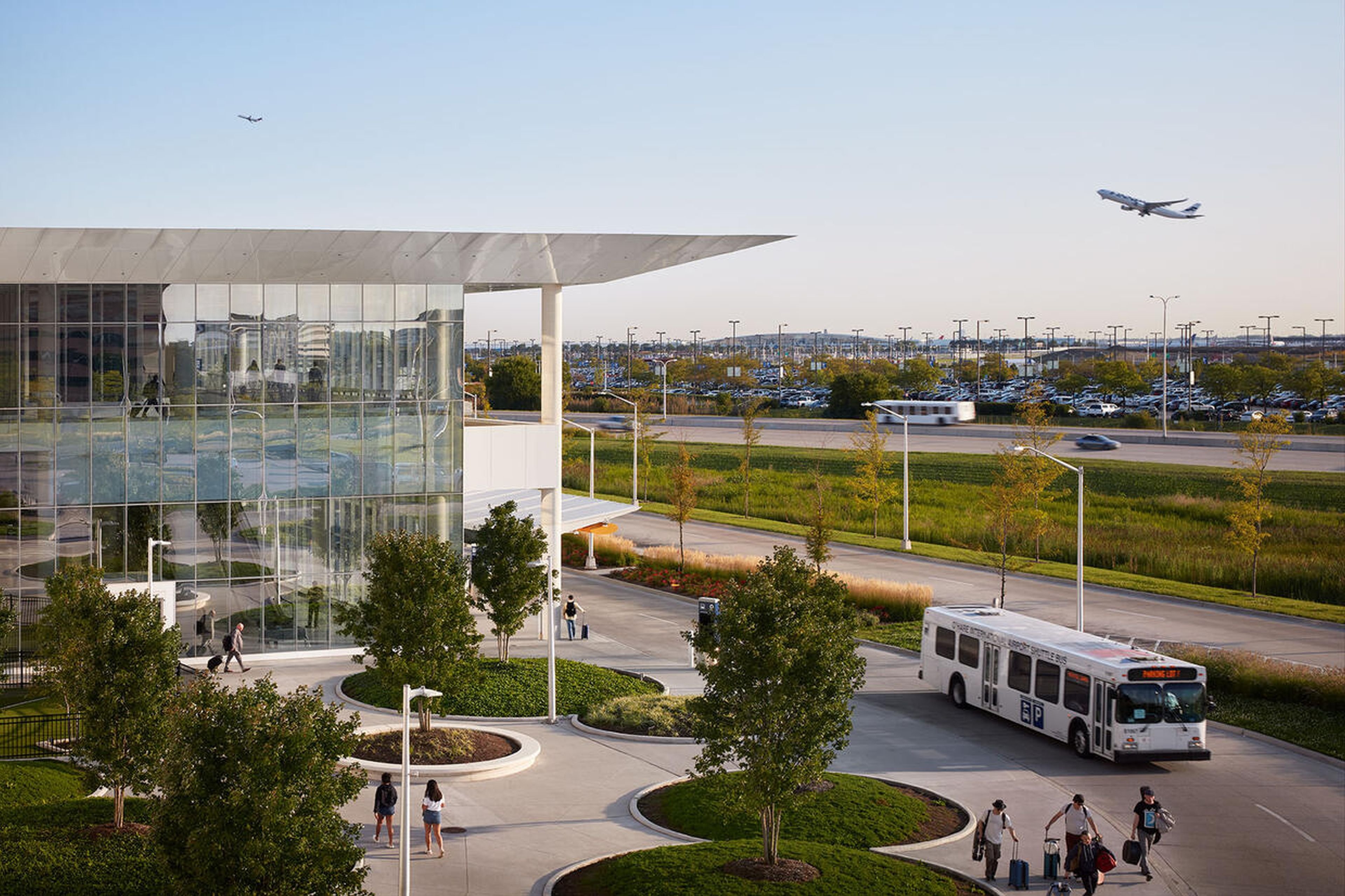 Holiday Inn Express & Suites Chicago O'hare Airport 7/60