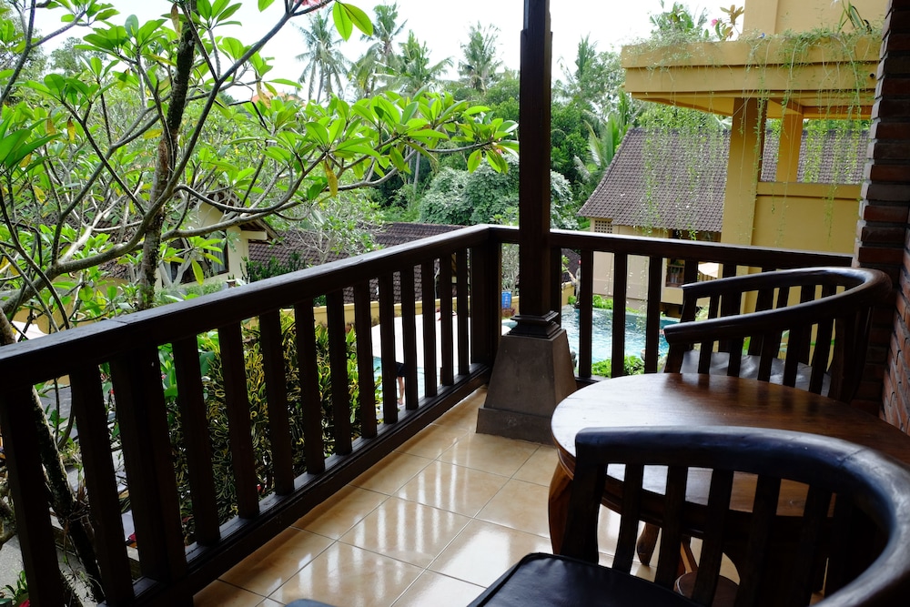 Jati 3 Bungalows 12/71