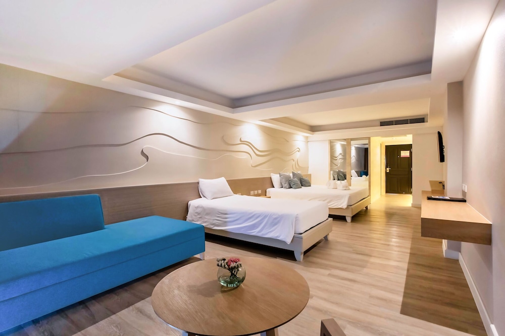 The Cha Am Methavalai Hotel 20/65