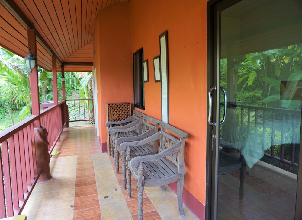 Banrai Tin Thai Ngam Eco Lodge 24/47