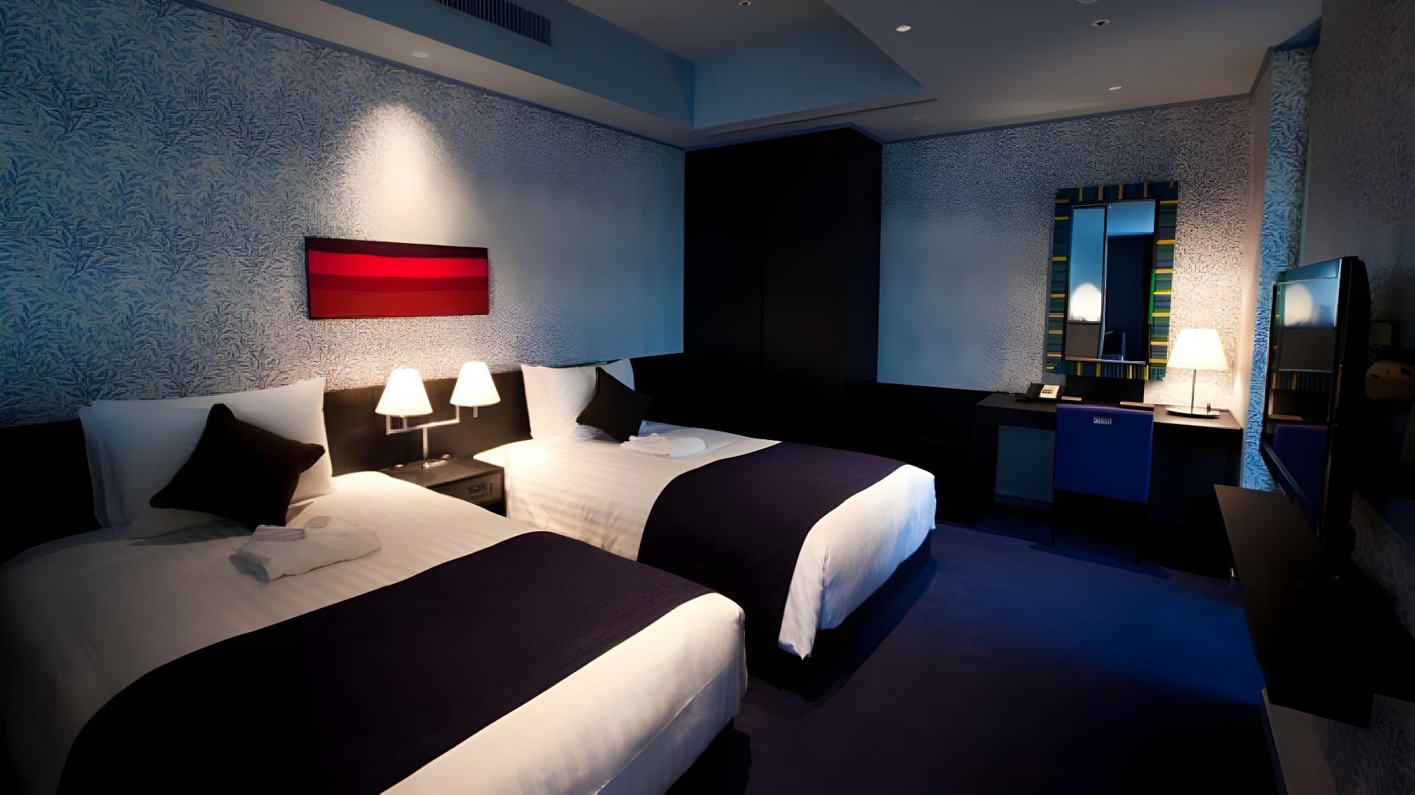 Semi Room, Suite, 2 Semi Double Beds, Top Floor