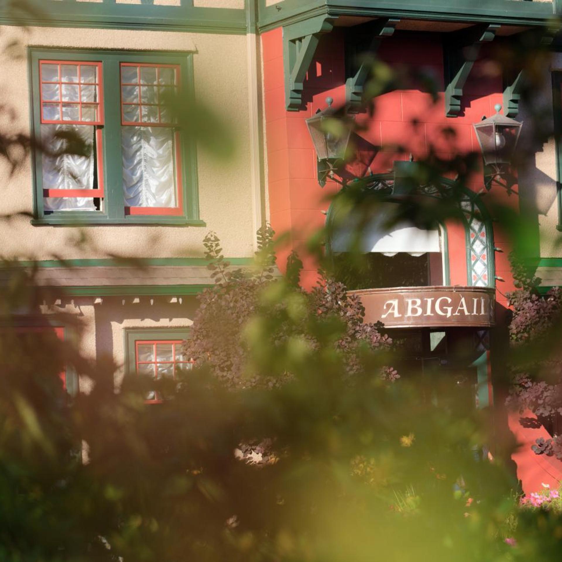 Abigail S Hotel 9/59