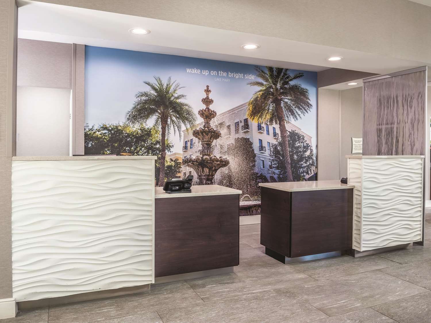 La Quinta Inn & Suites by Wyndham Orlando Lake Mary 6/20