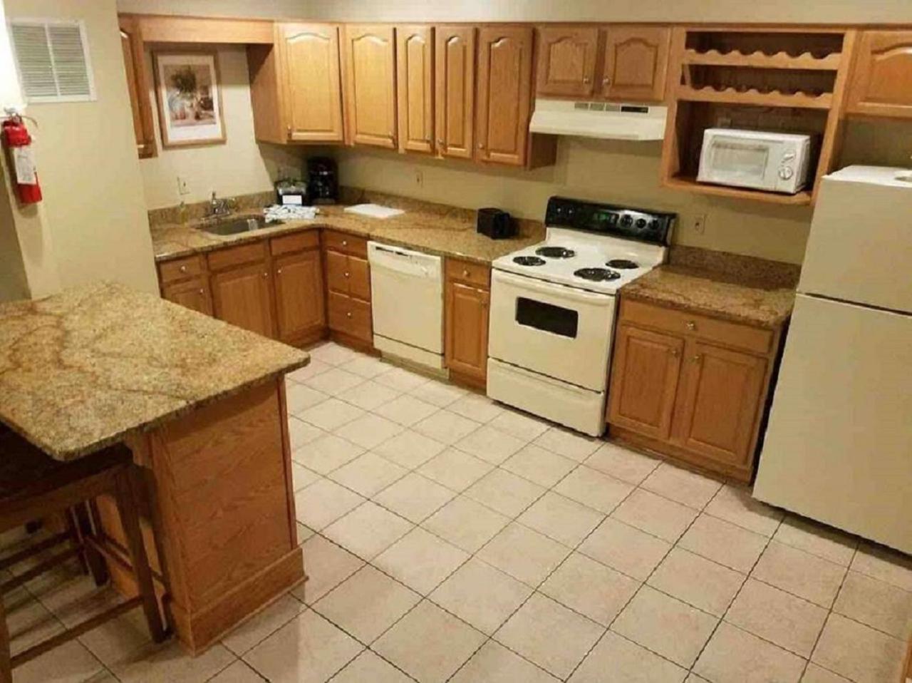 Pocono Villas Resort 30/50
