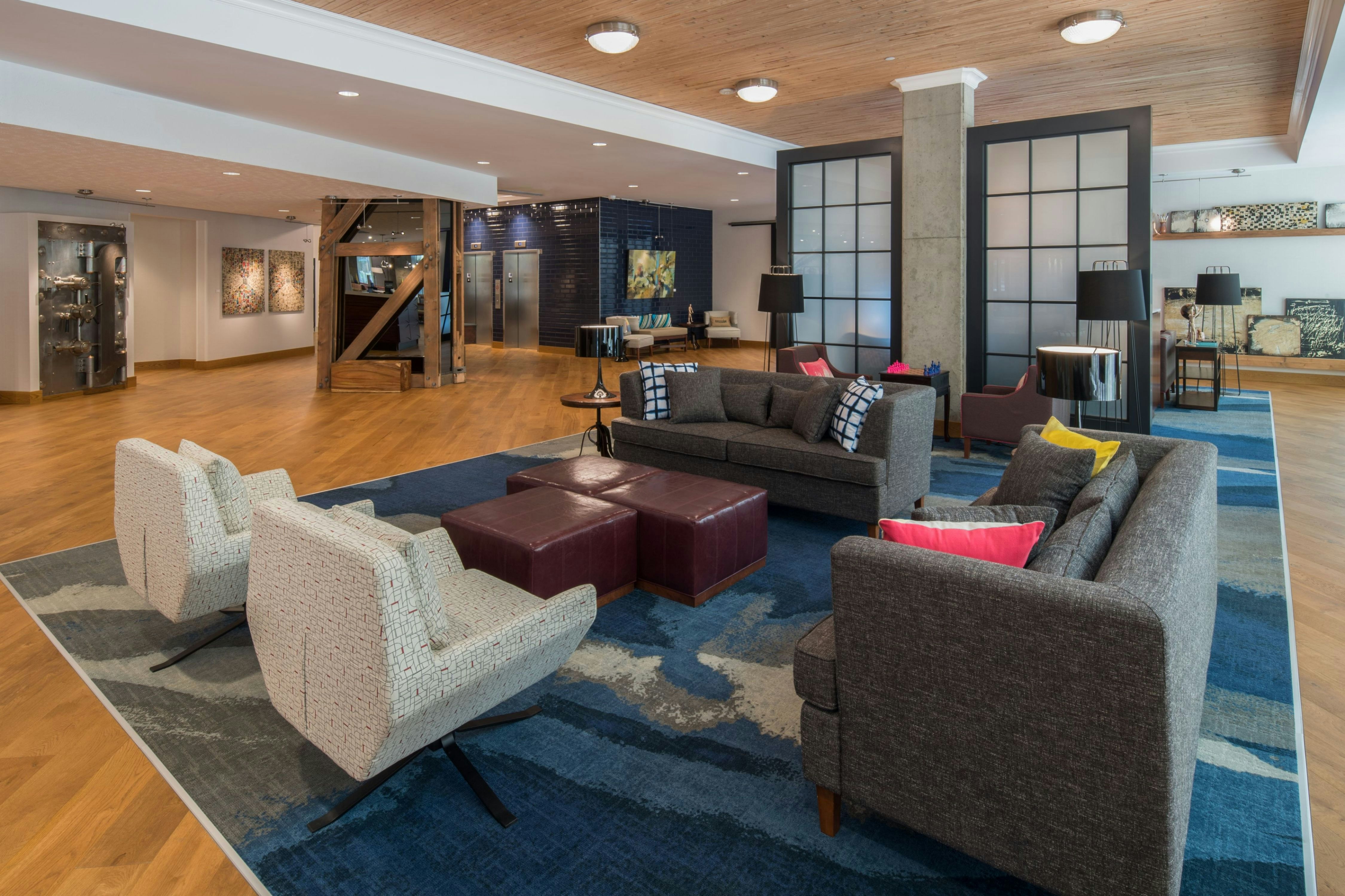 Hampton Inn and Suites by Hilton Portland-Pearl District 25/48