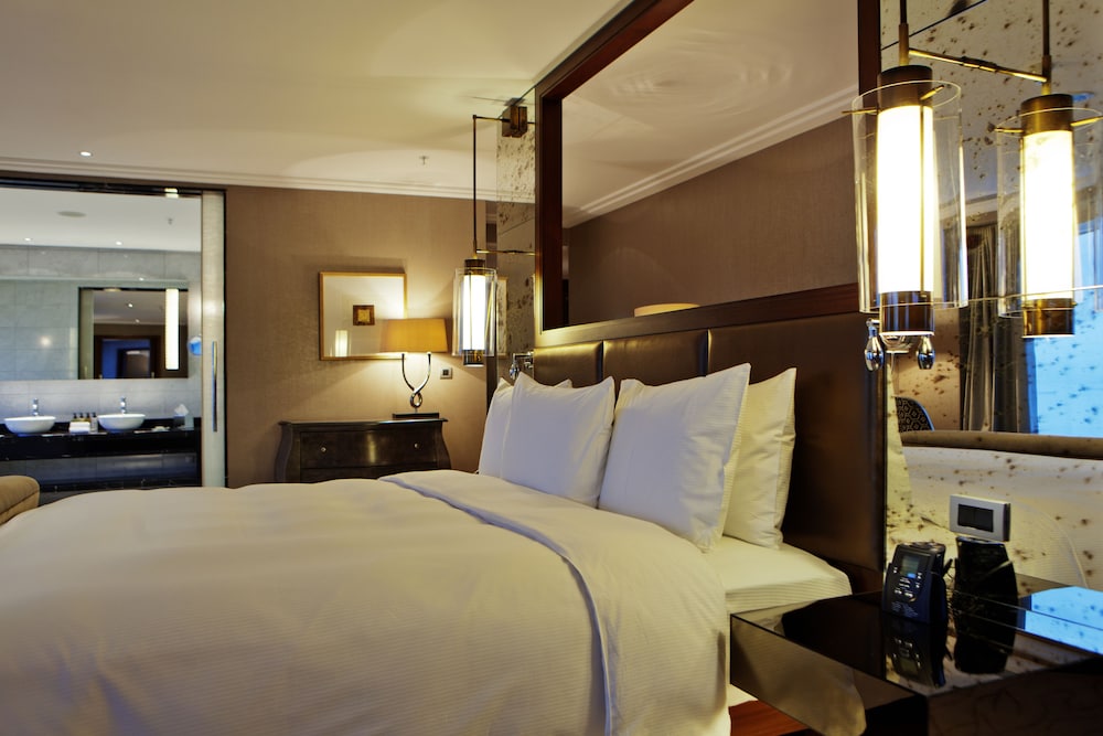 Hilton Baku 16/64