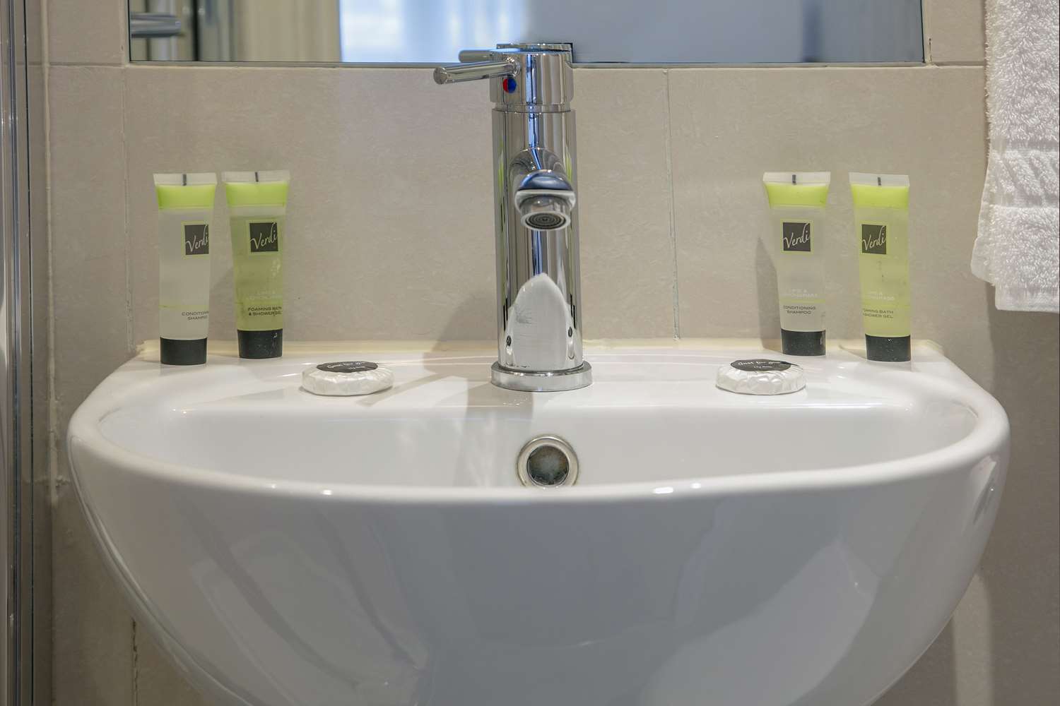 Queensway Hotel, Sure Hotel Collection by Best Western 38/38