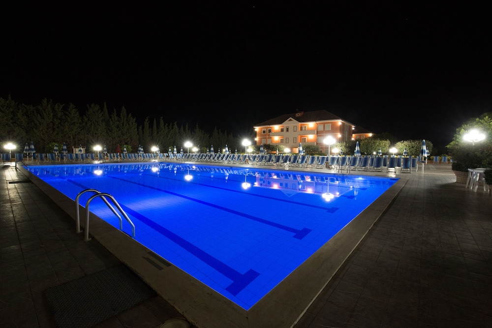 VILLAGGIO SAN ANTONIO 30/50