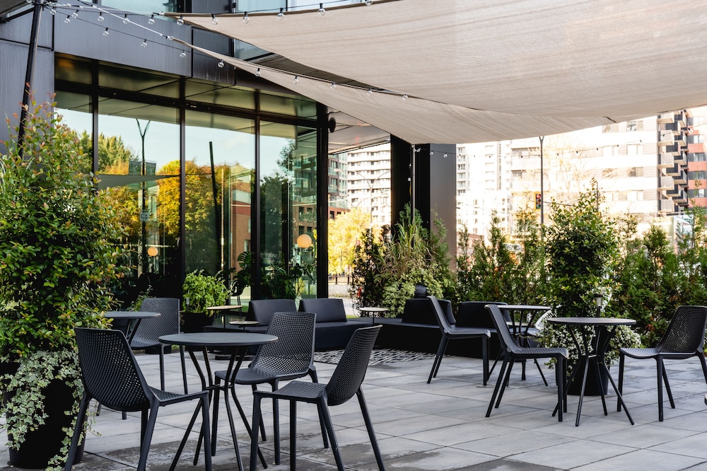 Griffintown Hotel 20/25