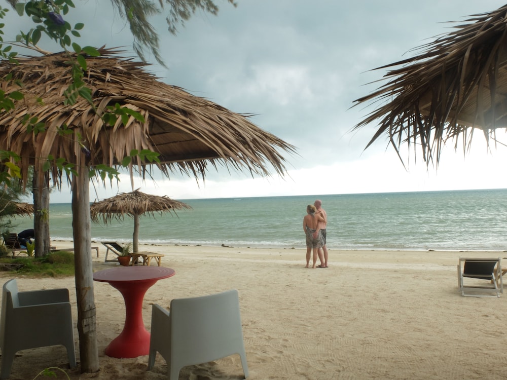 Seaesta Beach 24/46
