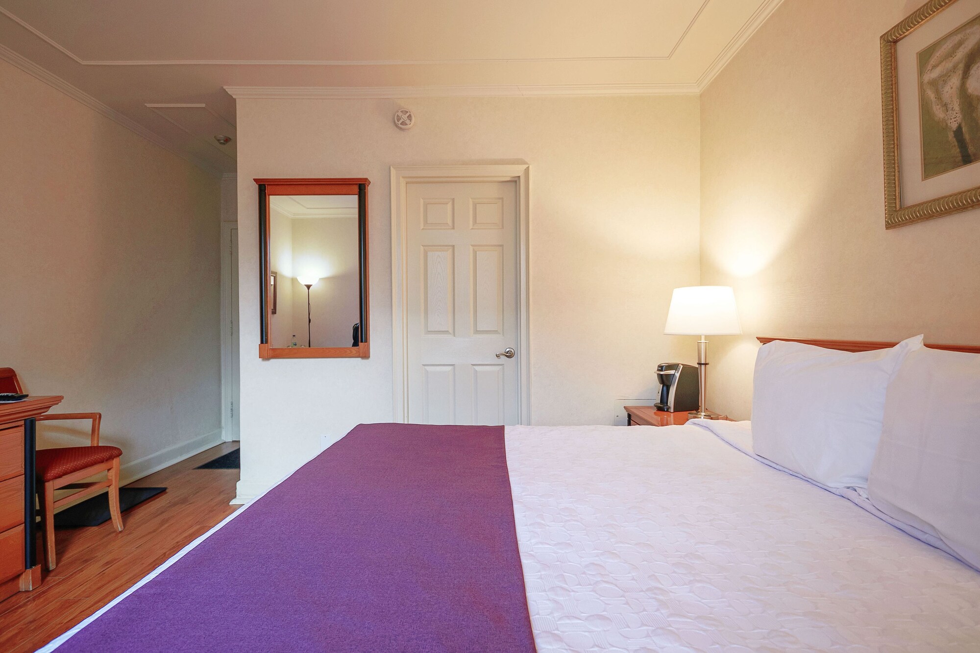 STANDARD, KING BED