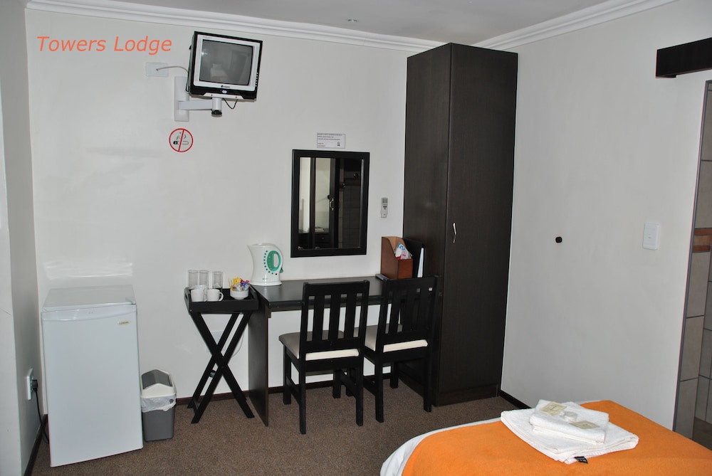 Towers Lodge 16/29