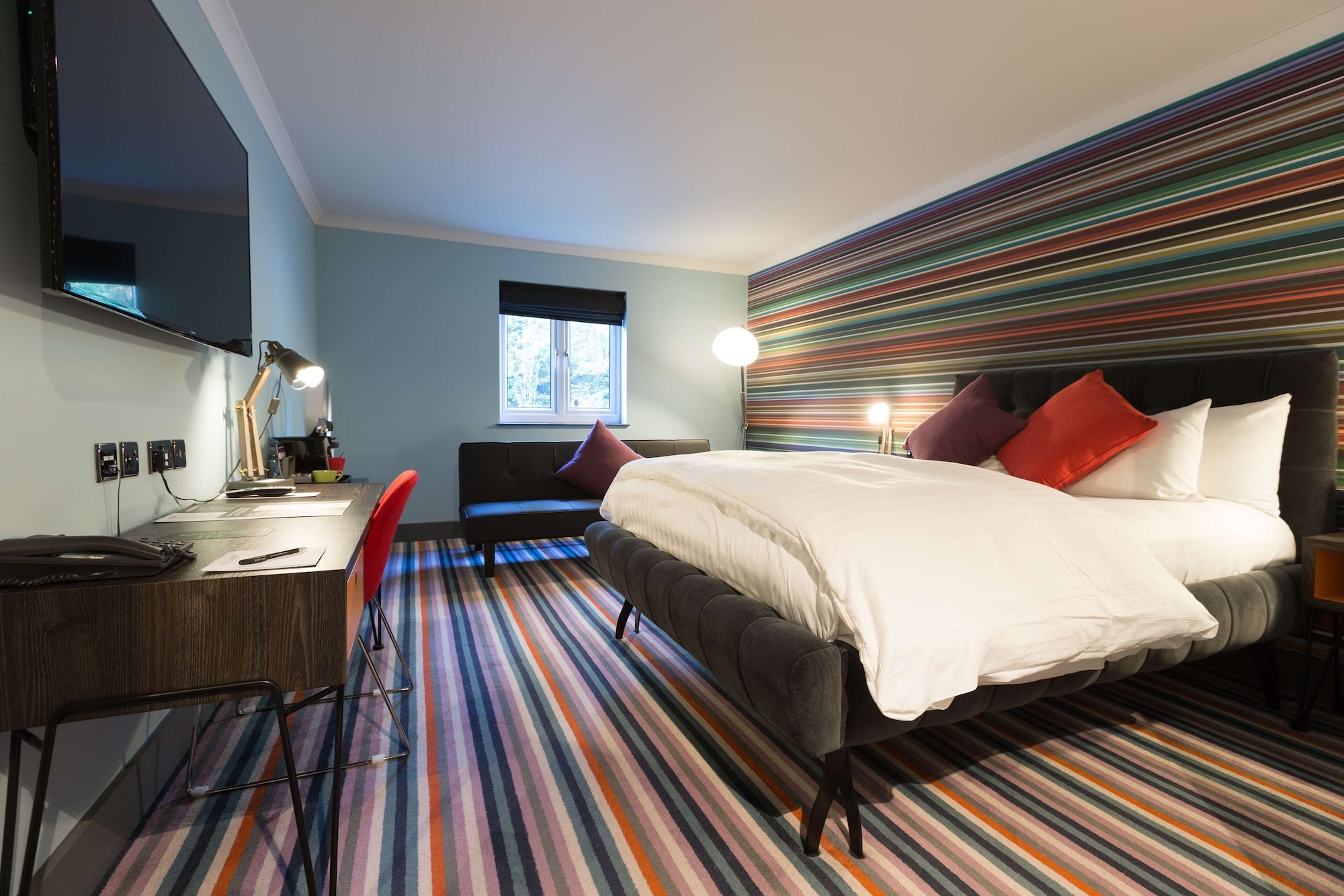 ROOM, TWIN BEDS