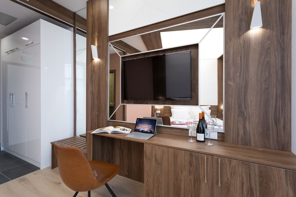 B1 Boutique Hotel Sofia 35/40