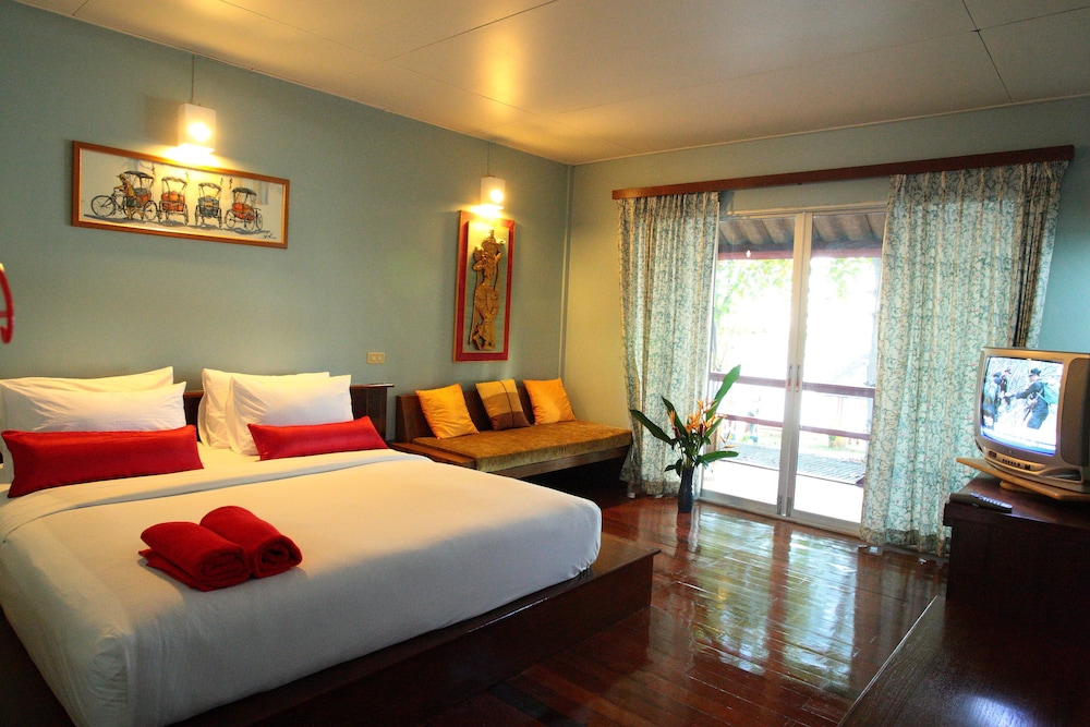 Villa Cha Cha Chaolao Beach Resort 17/60