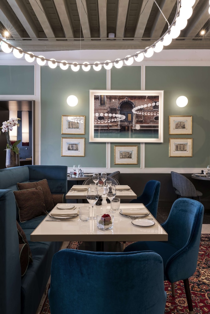 Radisson Collection Hotel, Palazzo Nani Venice 63/77
