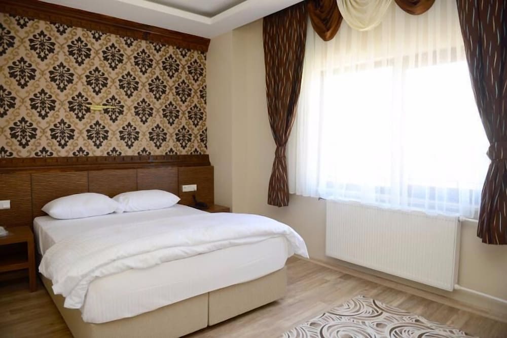 STANDARD, DOUBLE BED