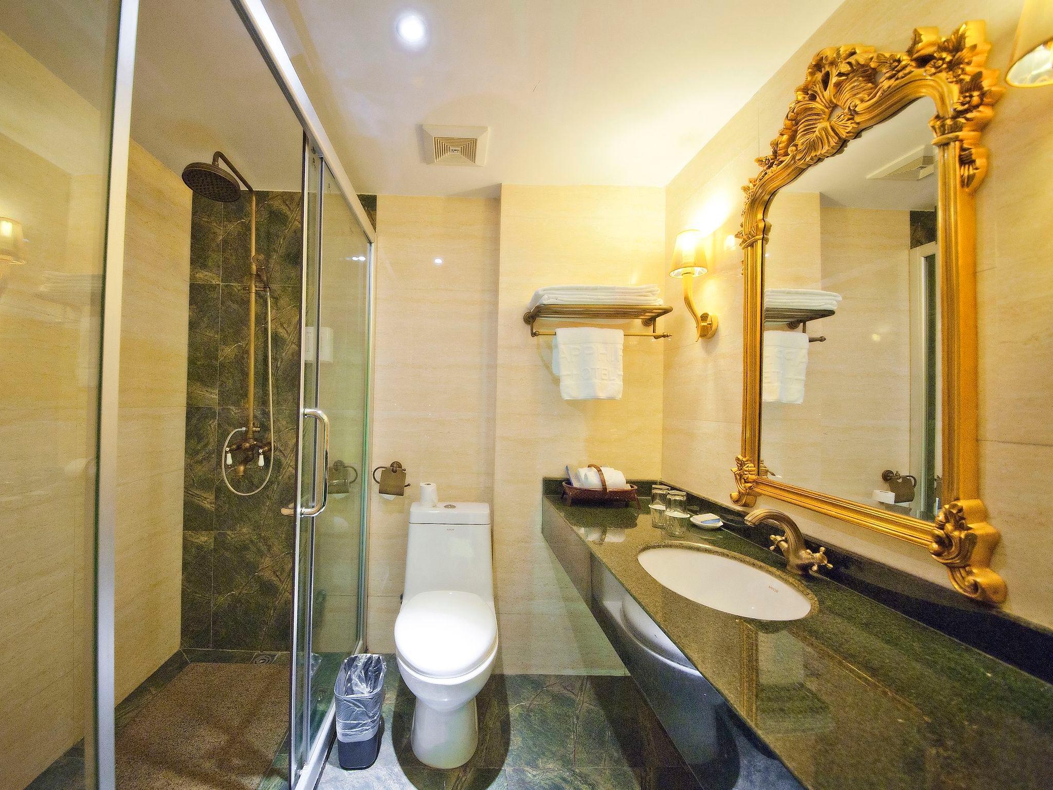 Sapphire Hotel Guilin 45/52