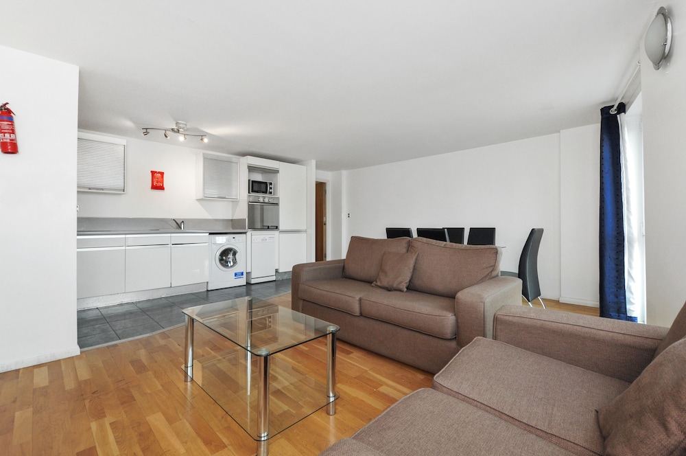 Access Apartments City 12/18