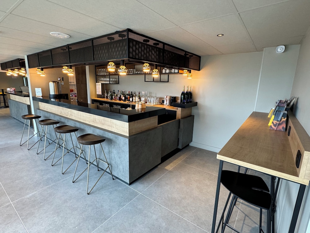 Ibis Orleans La Chapelle Saint Mesmin 7/64