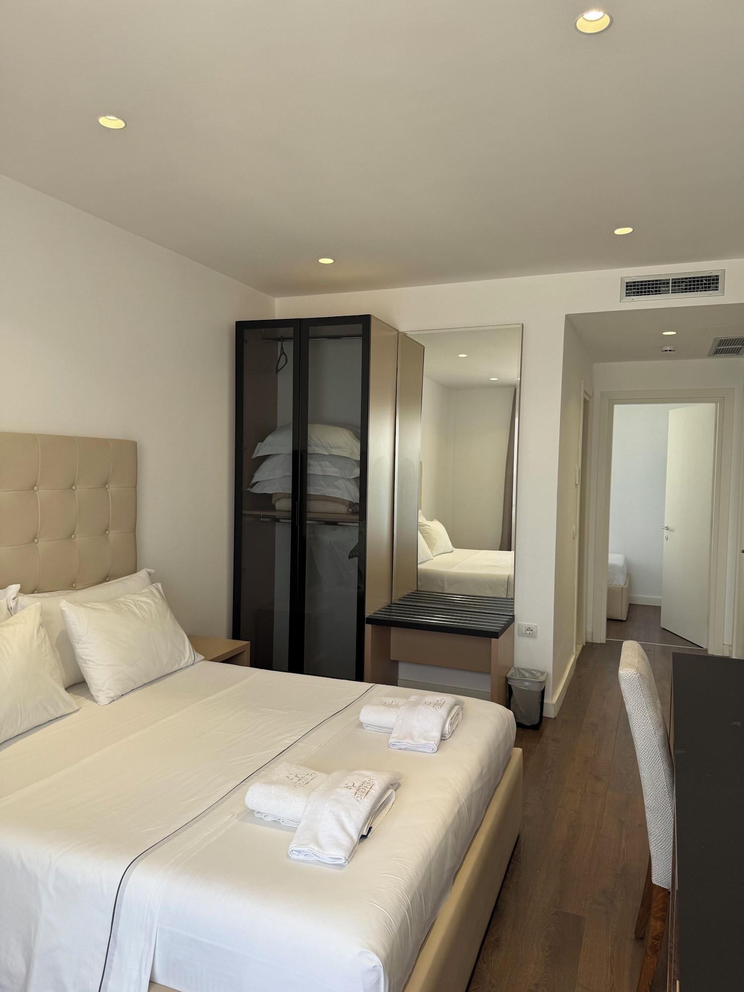 Adria Palace 32/64