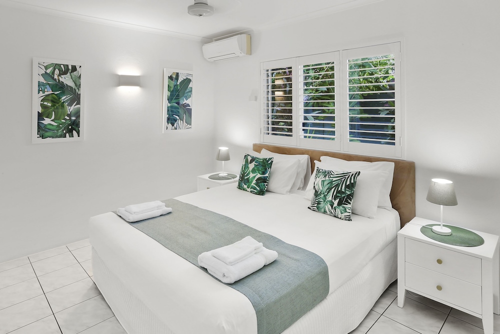 Agincourt Beachfront Apartments 44/72