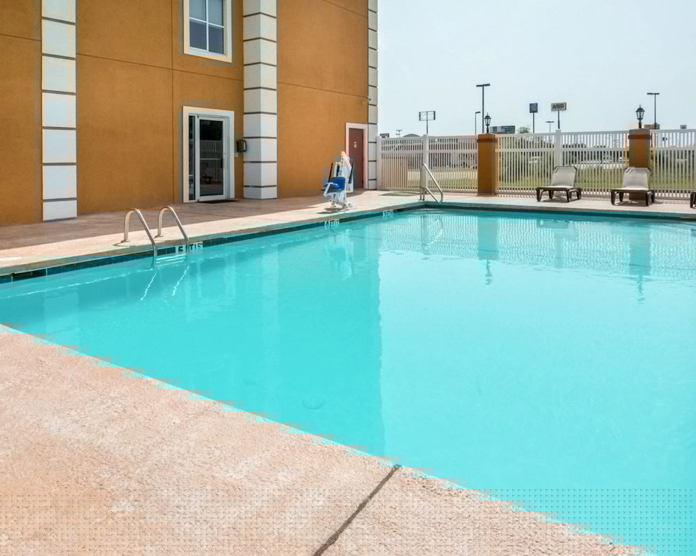 Quality Inn & Suites West Monroe 11/46