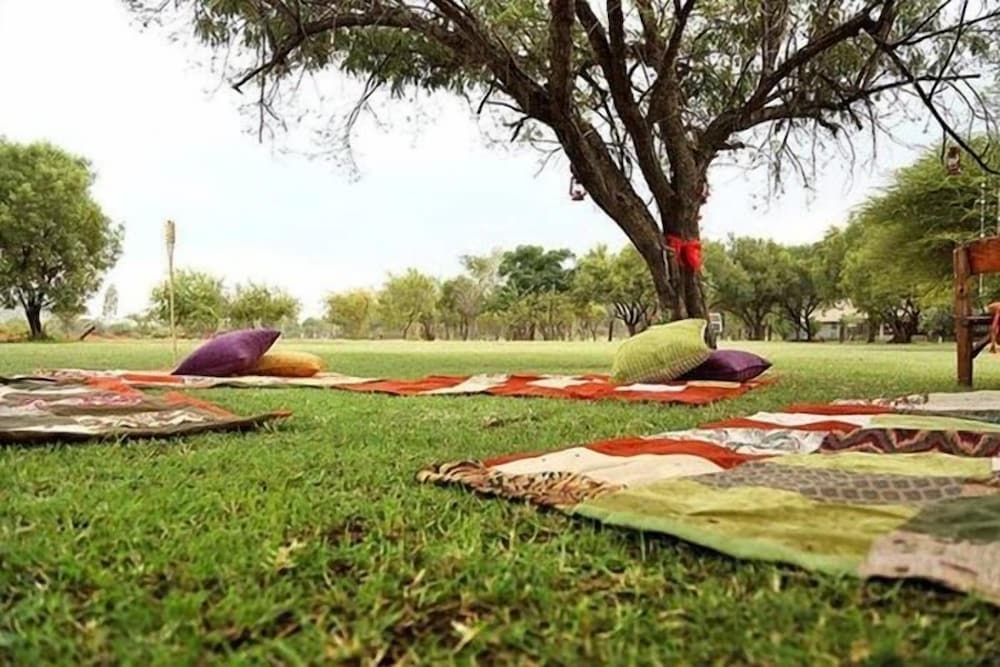 Thandile Country Lodge 19/21