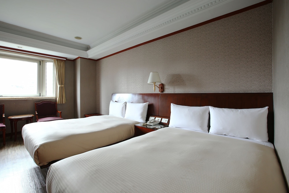 Hua Du Hotel 25/65