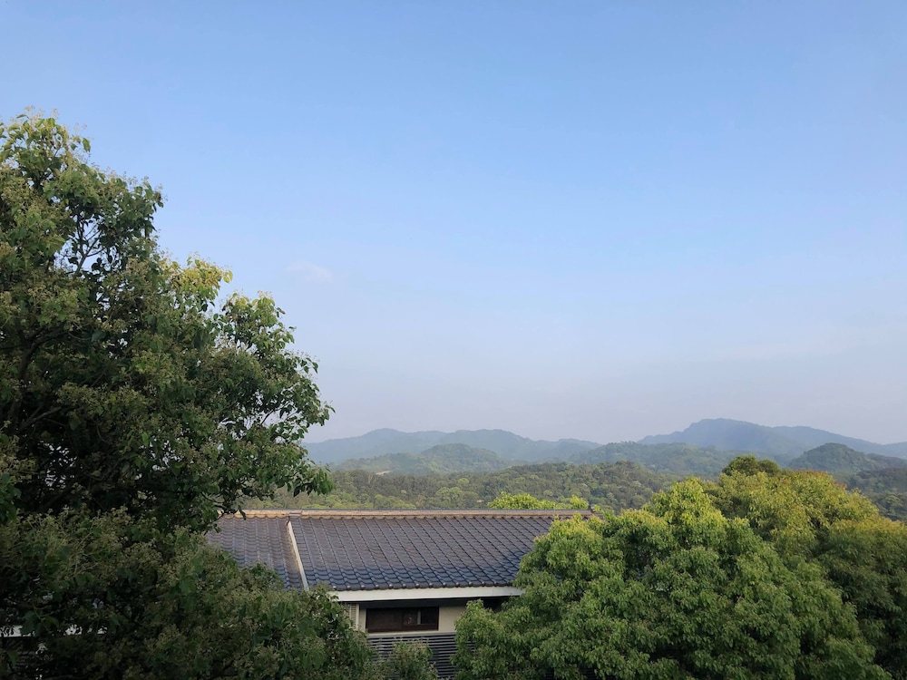 Sanyi Happiness B&B 59/70