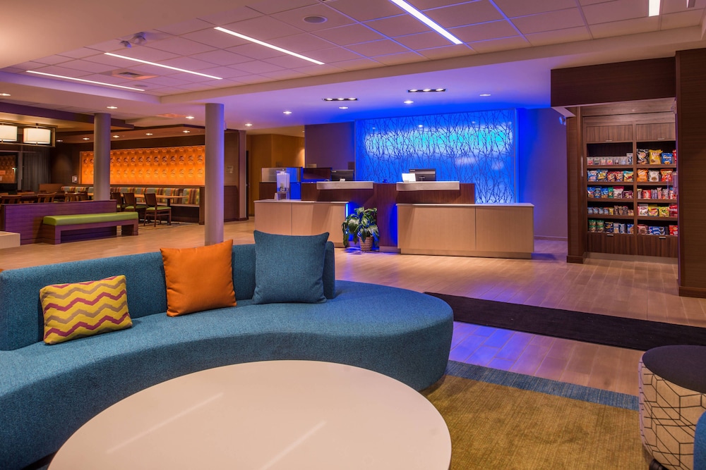 Fairfield Inn Suites St Louis Westport 7/39