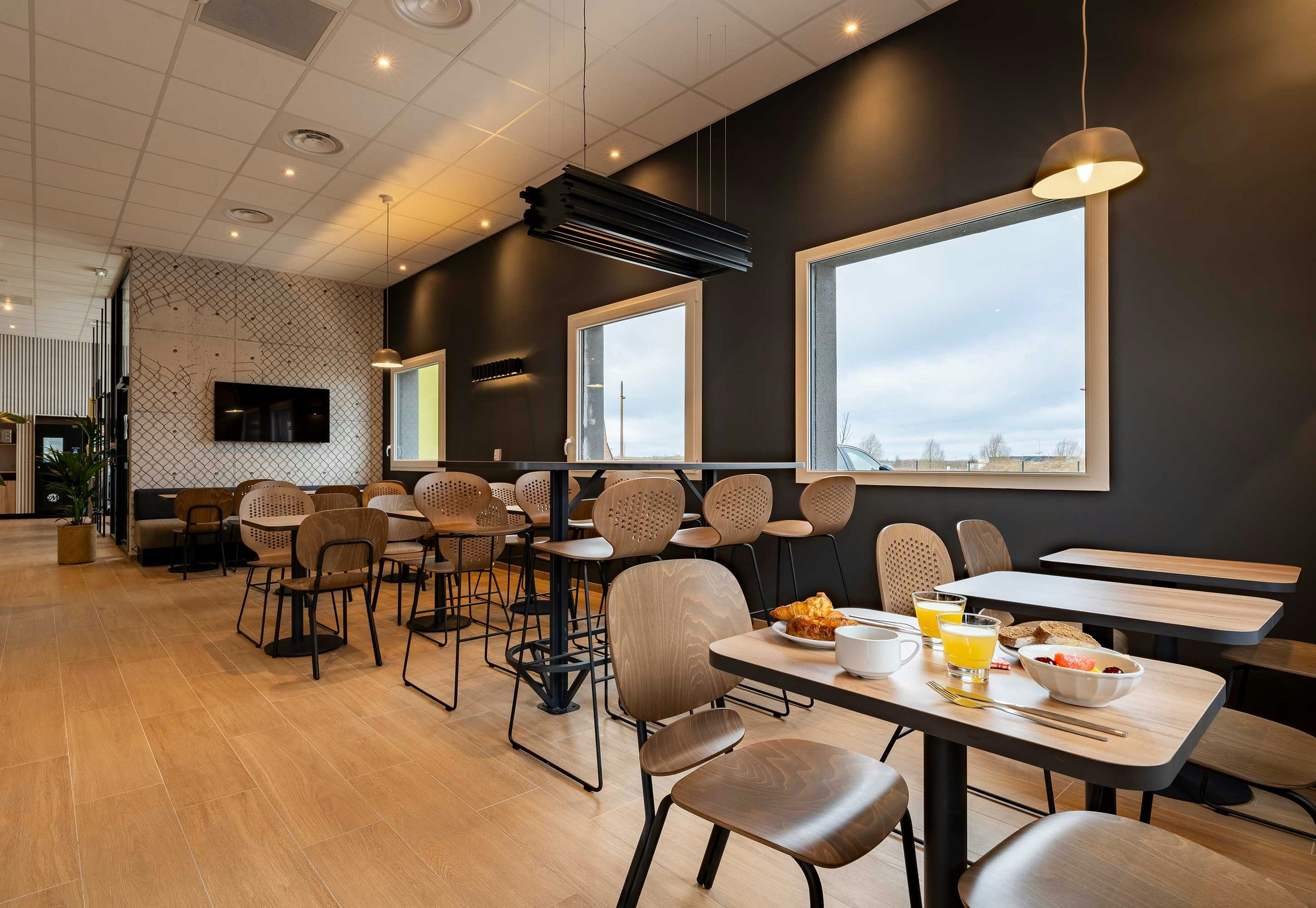 B&B HOTEL Valenciennes Onnaing 20/26
