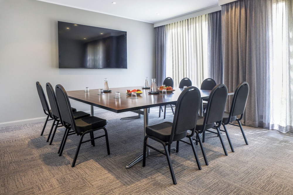 Rydges Newcastle 58/65