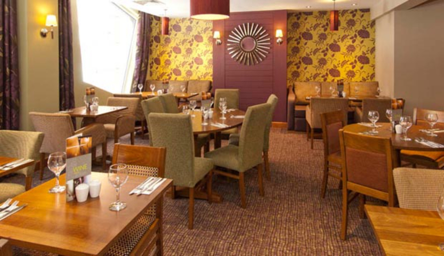 Premier Inn Manchester Bury 19/22