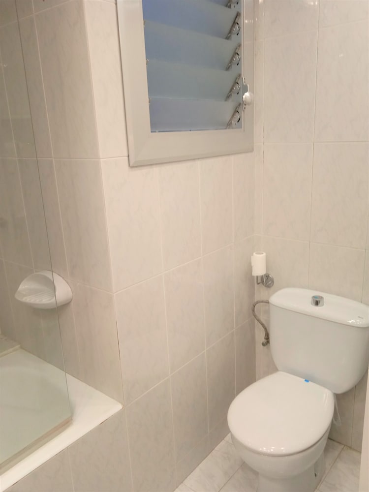 Hotel 153 71/71