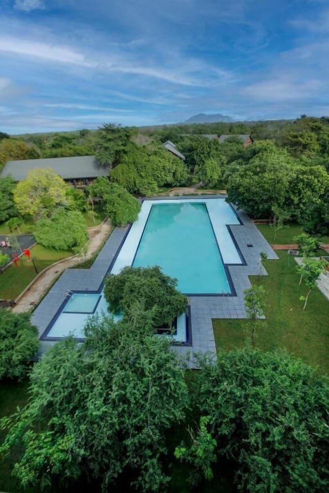 Covanro Sigiriya 50/53