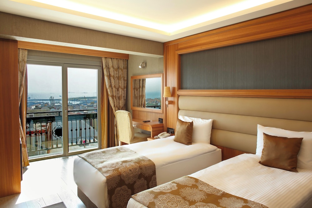 Ilkbal Deluxe Hotel & Spa Istanbul 12/65