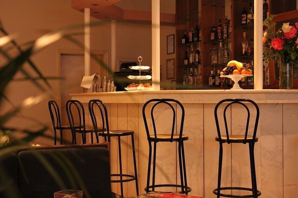 ACHILLION HOTEL 35/42
