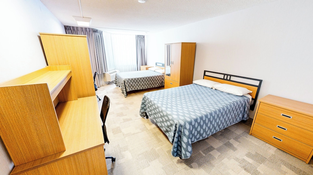 STANDARD, 2 DOUBLE BEDS