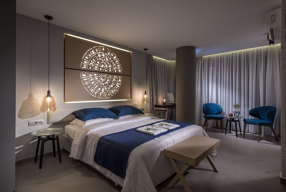 Lavris City Suites 8/50