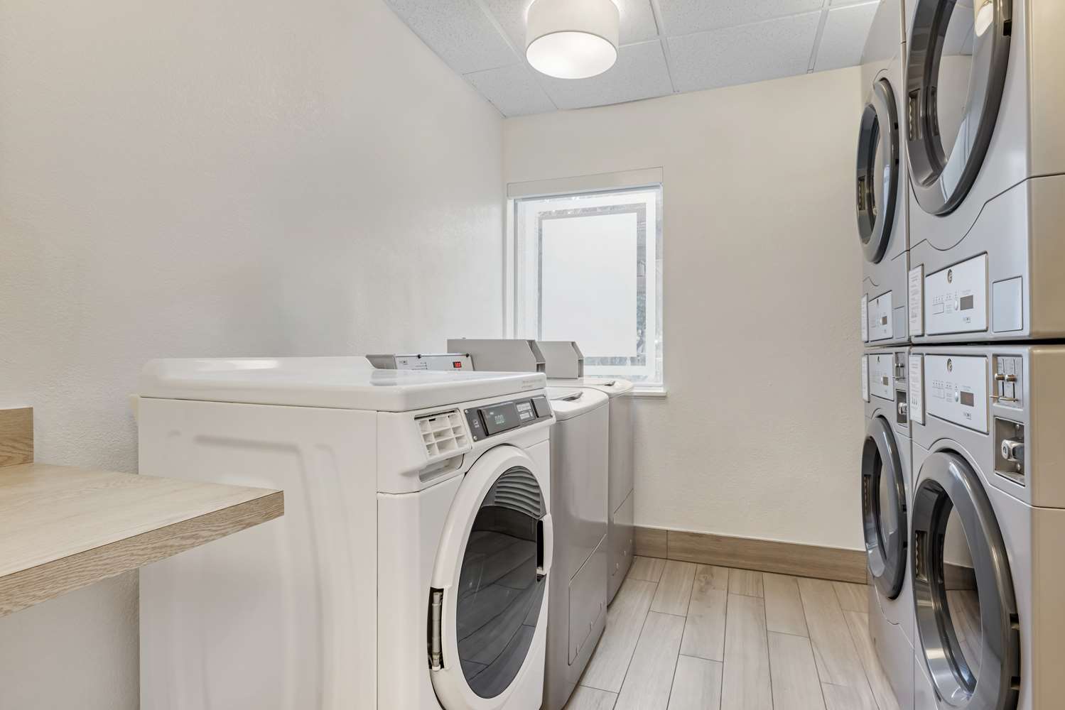 Sonesta ES Suites Torrance Redondo Beach 26/56