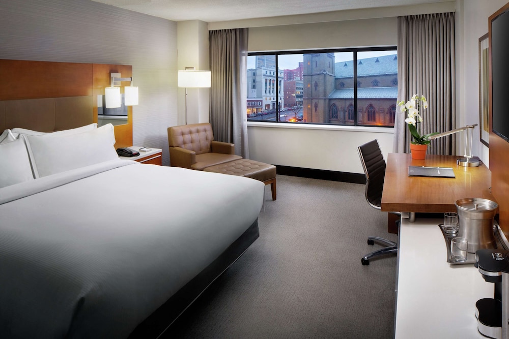 Hilton Albany 21/80