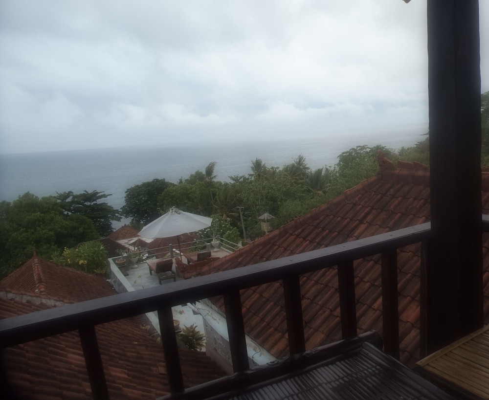 Bukit Indah Home Stay 42/50
