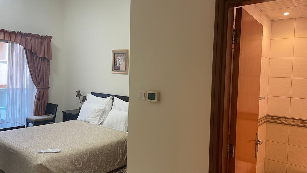 Al Raya Hotel Apartments 26/63