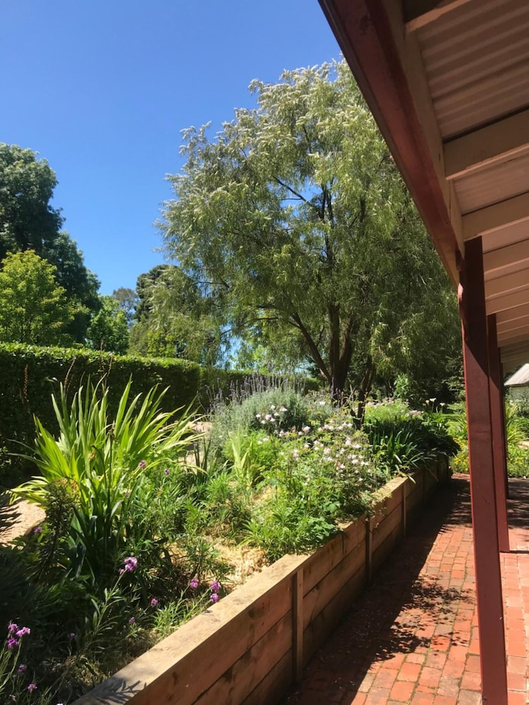 QUAMBY HOMESTEAD 40/42