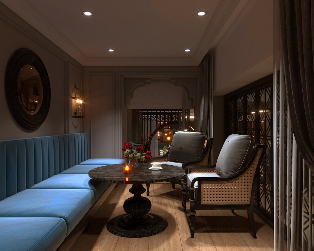 Aviary Hanoi Hotel and Travel 30/41